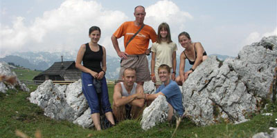 Lenka, Pitrs, Alenka, Eva, Karel a Alena - OOCup 2005